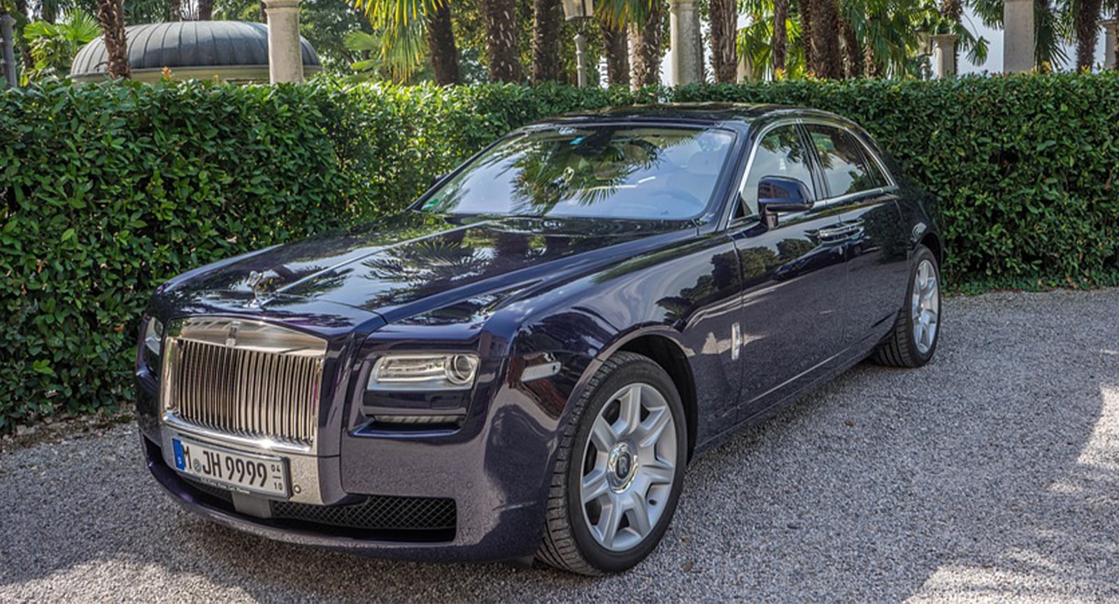 Luxury Car Service